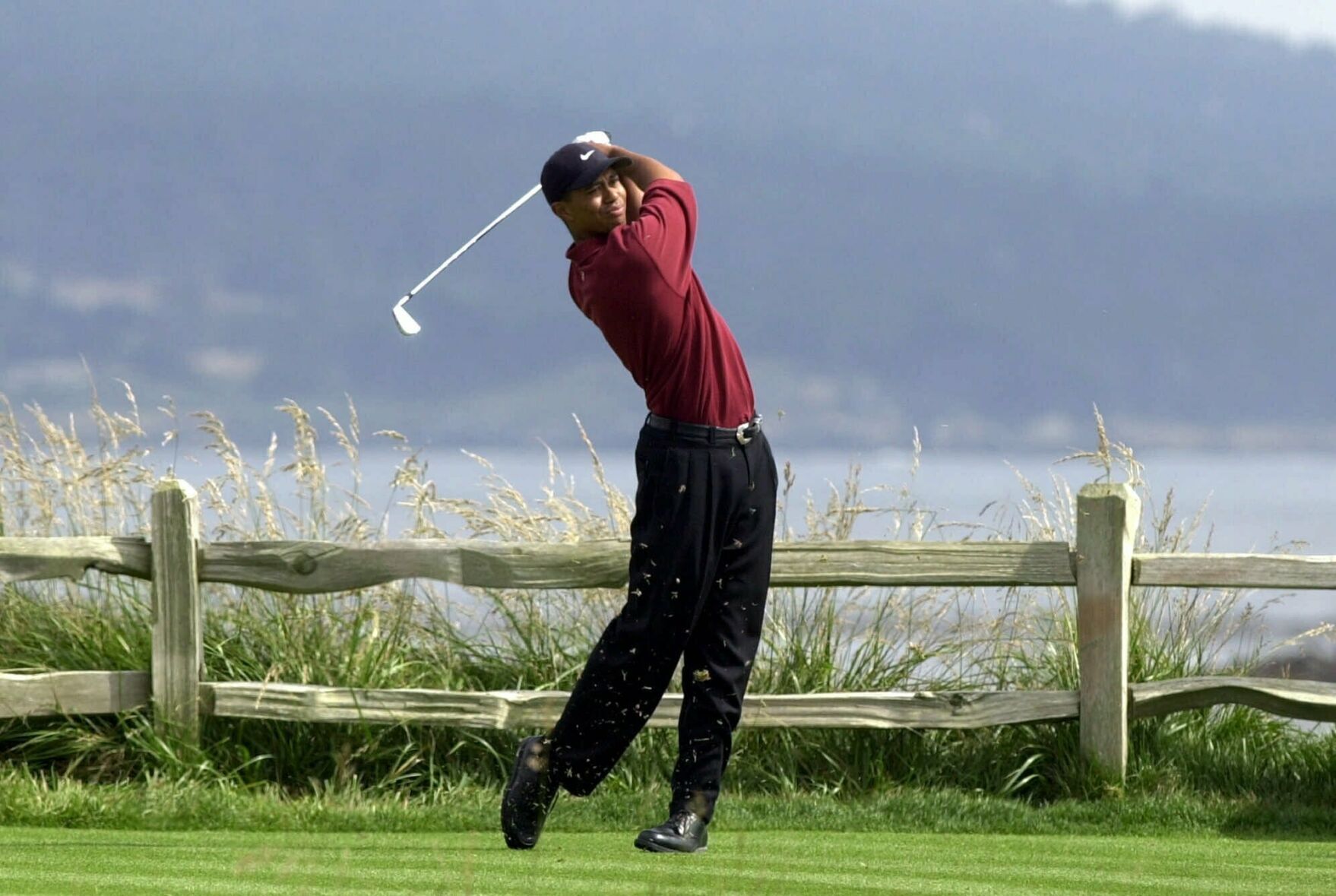 2000: Tiger Woods turns 100th U.S. Open into one-man show